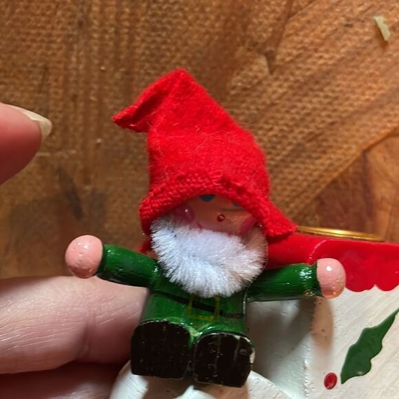 Vtg painted wooden elf on a Christmas boot candle holder - Picture 3 of 7